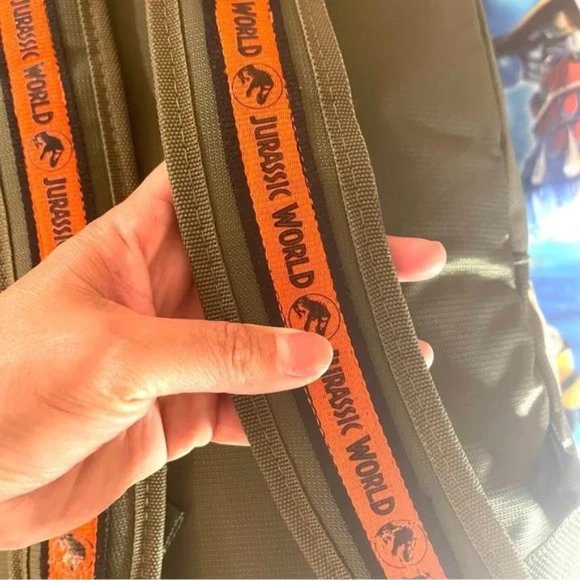 2023 BRAND NEW EDITION Universal studios GREEN Jurassic Park Backpack - Picture 16 of 16